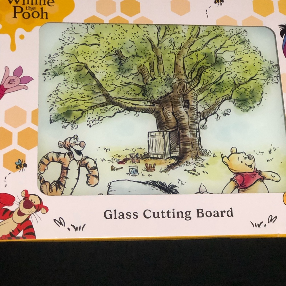 Disney Classic Winnie the Pooh Glass Cutting Board 12" x 15" Pooh Tigger Eeyore - Picture 2 of 3